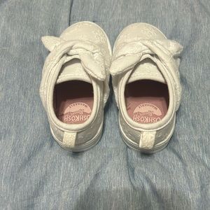 Oshkosh Baby Girl Shoes size 4